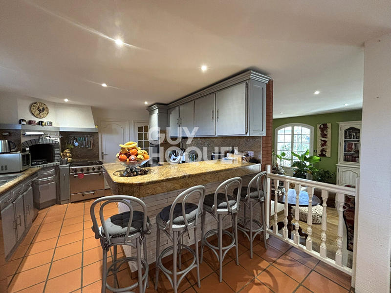 Maison - 169 m² - 5 pièces