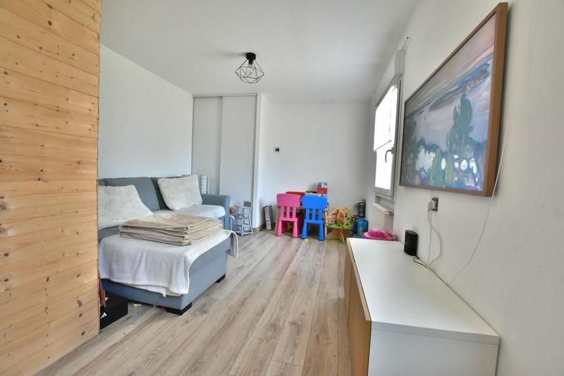 Maison - 102 m² - 4 pièces