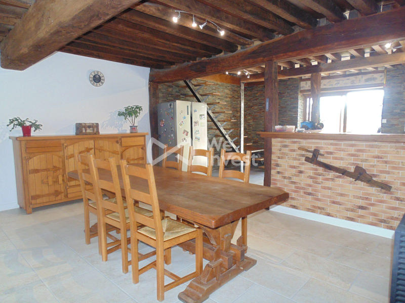 Maison - 224 m² - 7 pièces