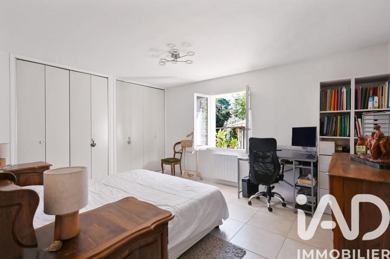 Maison - 210 m² - 5 pièces