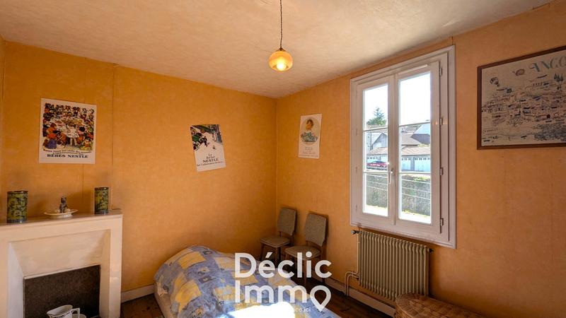 Maison - 250 m² - 10 pièces