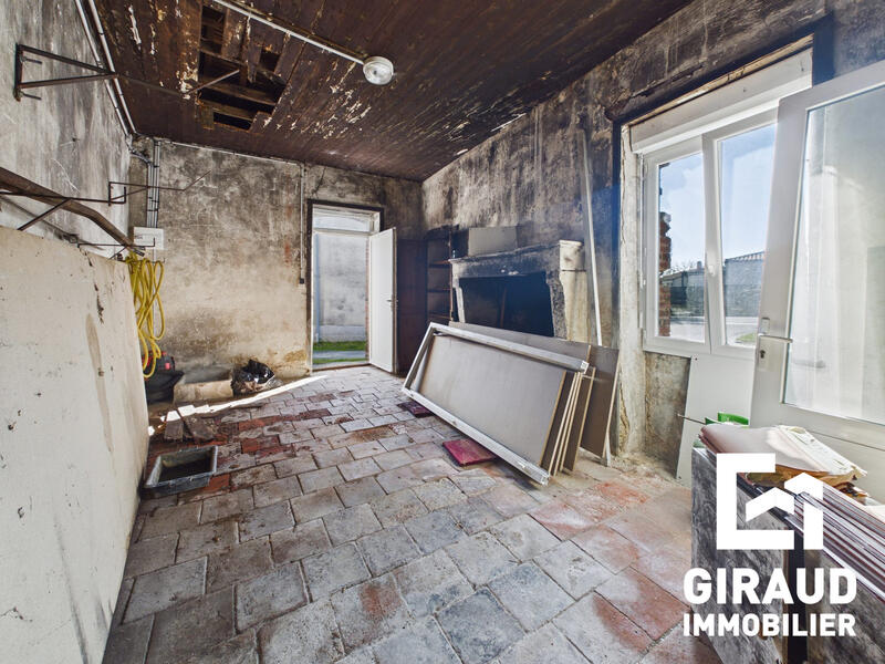 Maison ancienne - 170 m² - 4 pièces