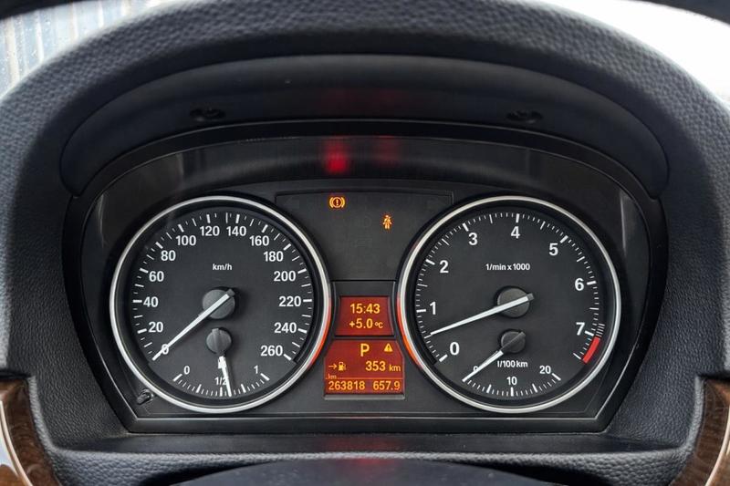 Bmw 330 Série 3 (E90) 330i 272ch