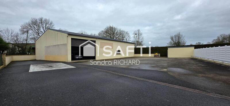 Local commercial - 300 m² - 1 pièce