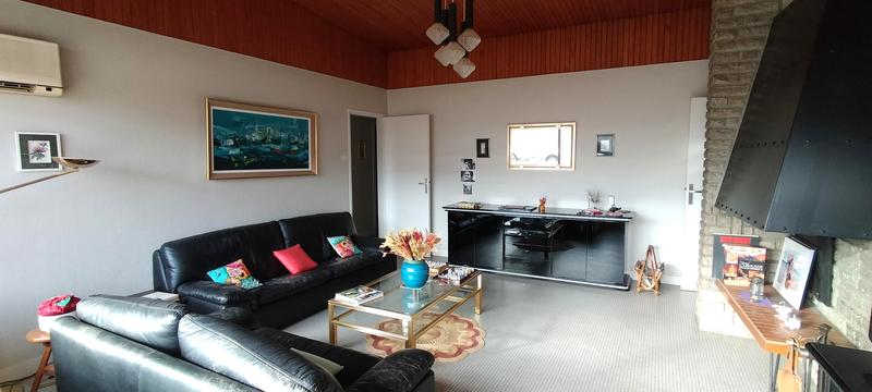 Maison - 94 m² - 5 pièces