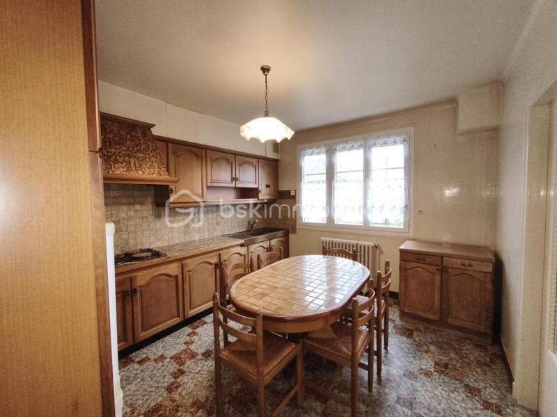 Maison - 92 m² - 5 pièces