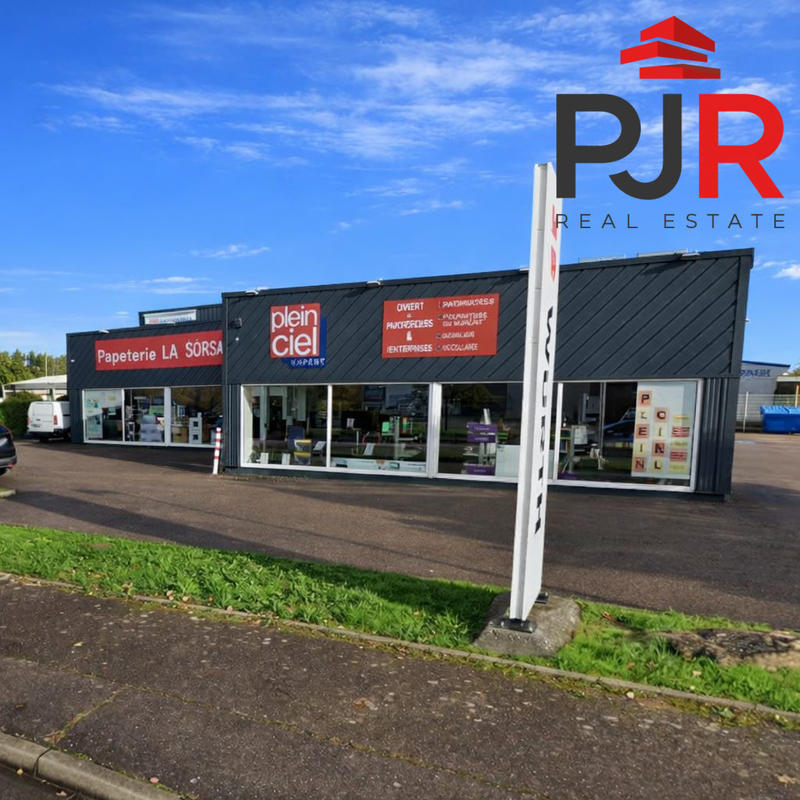 Local commercial - 319 m²