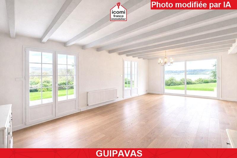 Propriété - 250 m² - 7 pièces