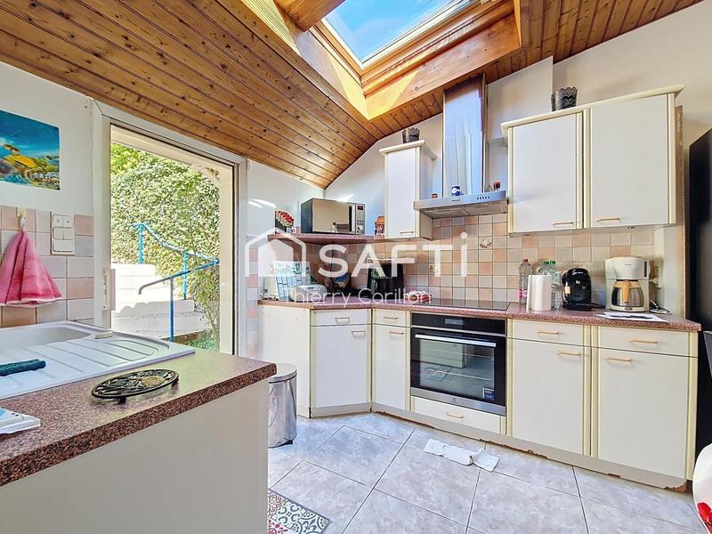 Maison - 96 m² - 4 pièces