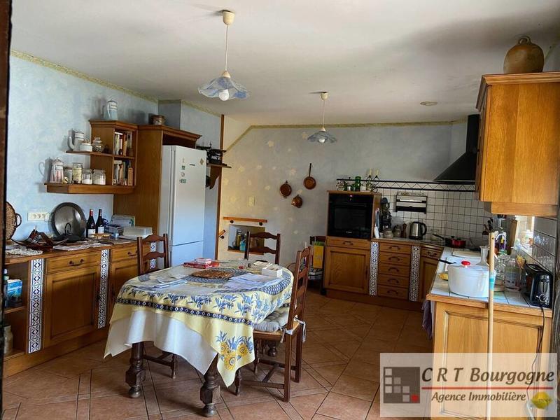 Maison ancienne - 215 m² - 7 pièces