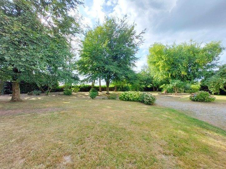 Maison - 102 m² - 4 pièces