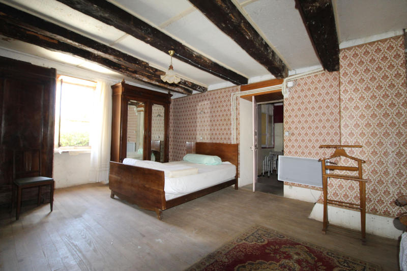 Maison - 235 m² - 8 pièces