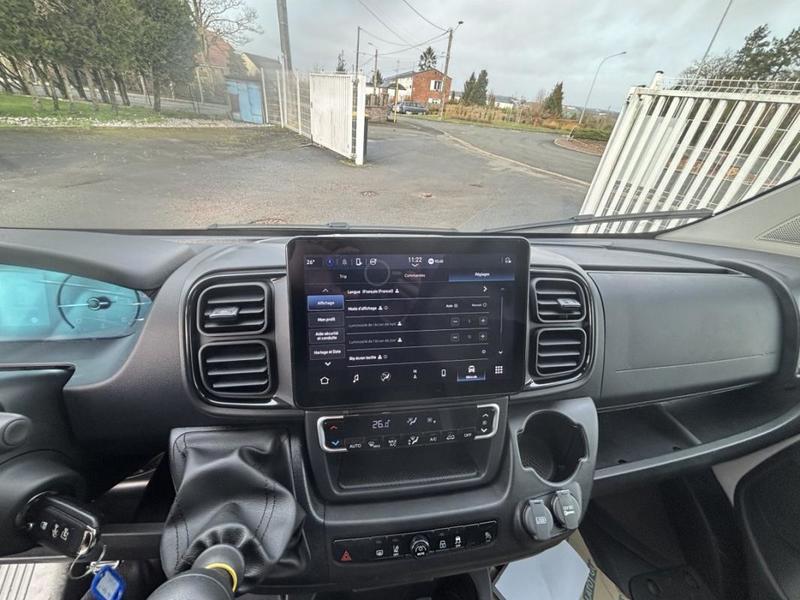 Peugeot Boxer II 2.2 140 Ch s&amp;S 3.3t L2h2 (E2) 4 portes (juin 2025) (co2 202)