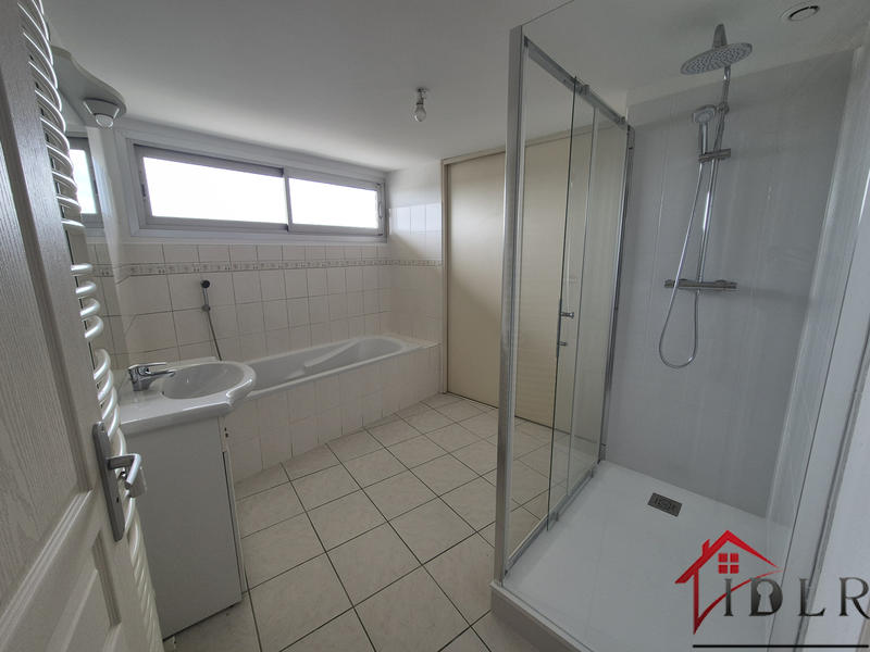 Appartement - 108 m² - 4 pièces