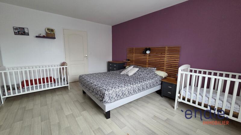 Maison - 200 m² - 9 pièces