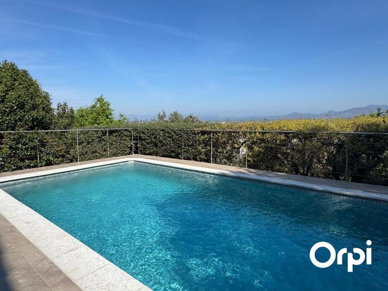 Maison - 173 m² - 5 pièces