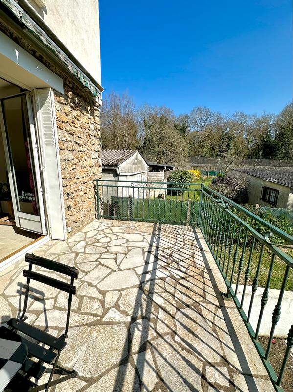 Maison - 95 m² - 5 pièces