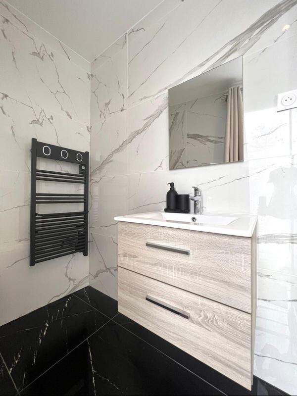 Villa - 200 m² - 6 pièces