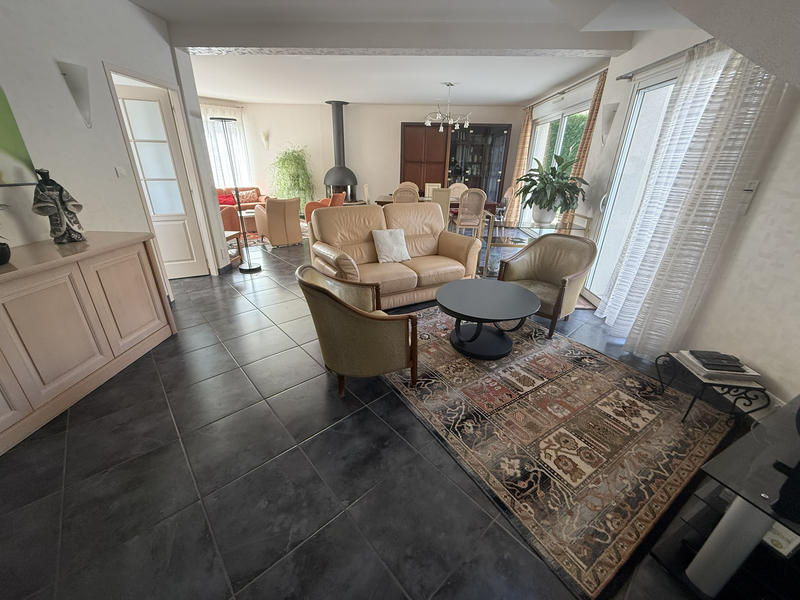 Villa - 215 m² - 7 pièces