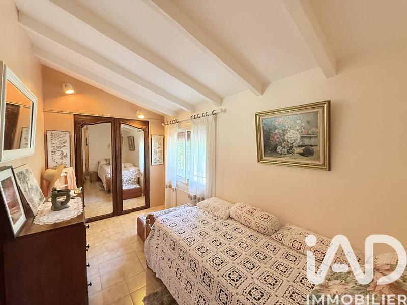 Maison - 280 m² - 8 pièces