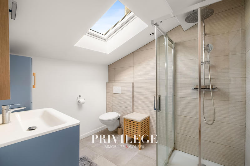 Maison - 131 m² - 6 pièces