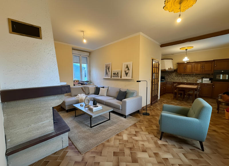 Maison - 90 m² - 6 pièces