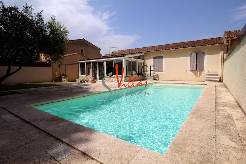 Maison - 93 m² - 5 pièces