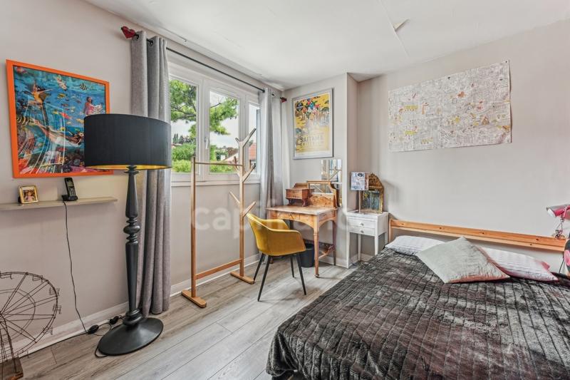 Maison - 190 m² - 8 pièces