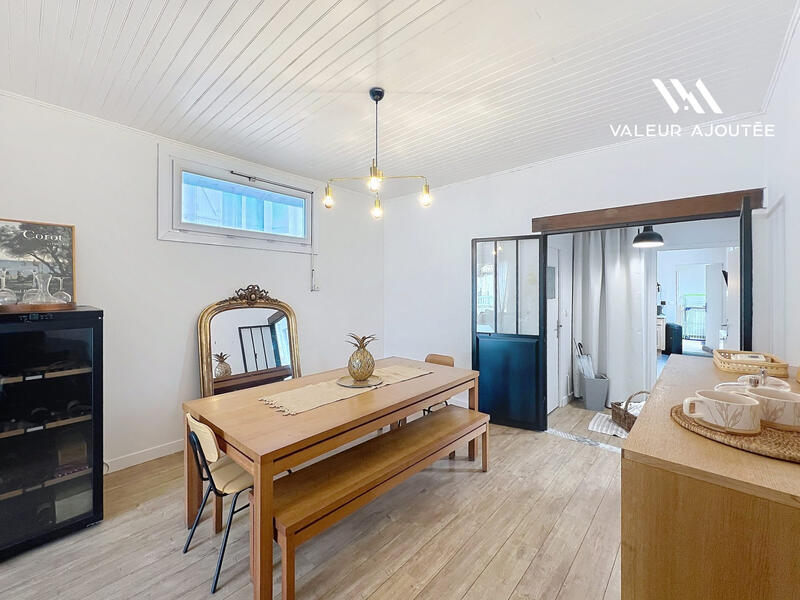 Maison contemporaine - 172 m² - 7 pièces