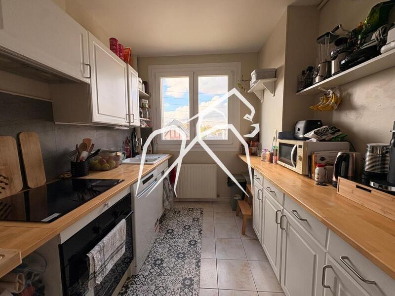 Appartement ancien - 68 m² - 3 pièces