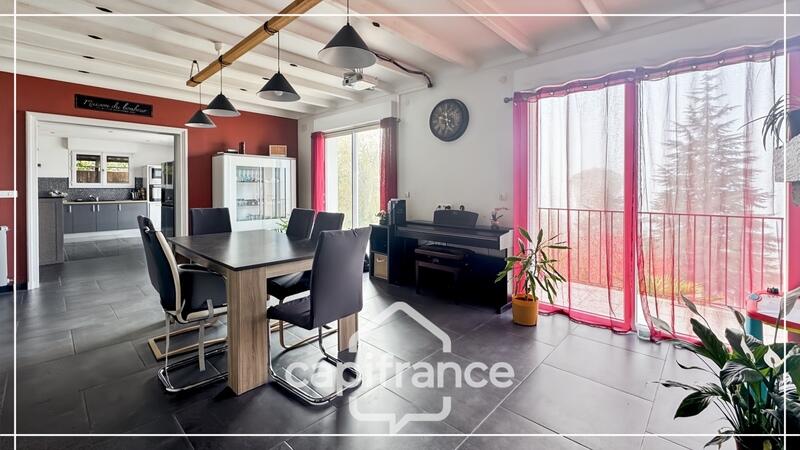 Maison - 150 m² - 6 pièces
