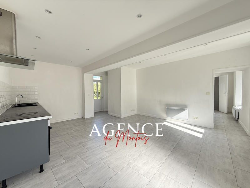 Maison - 97 m² - 5 pièces