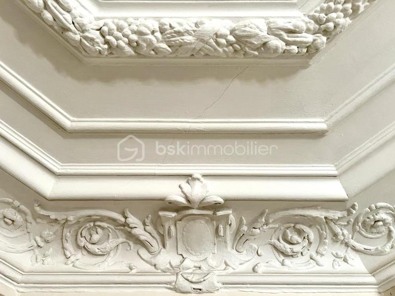 Appartement - 122 m² - 6 pièces