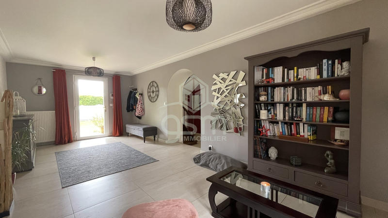 Maison - 383 m² - 13 pièces