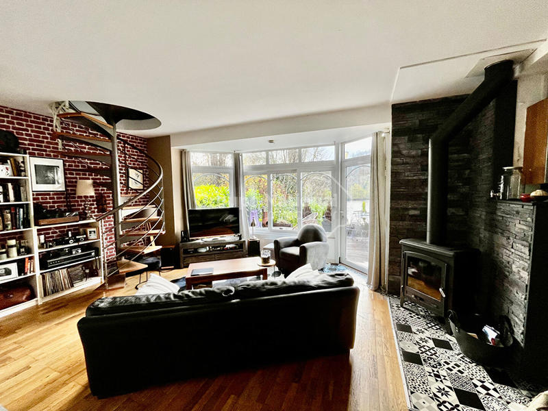 Maison - 92 m² - 4 pièces