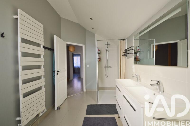 Maison - 128 m² - 6 pièces