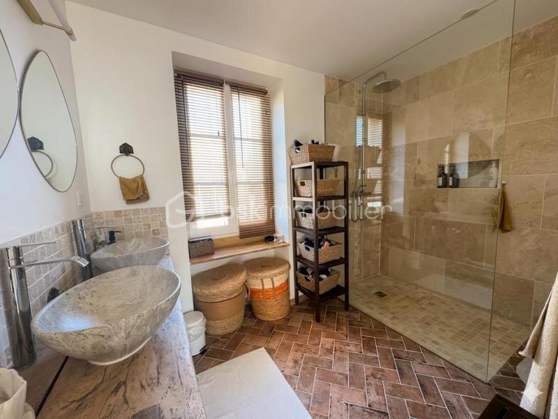 Maison en pierre - 138 m² - 6 pièces