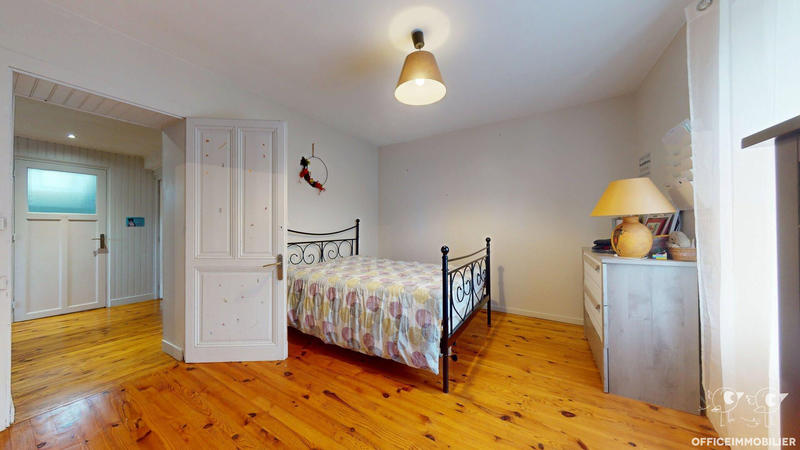 Maison - 168 m² - 6 pièces