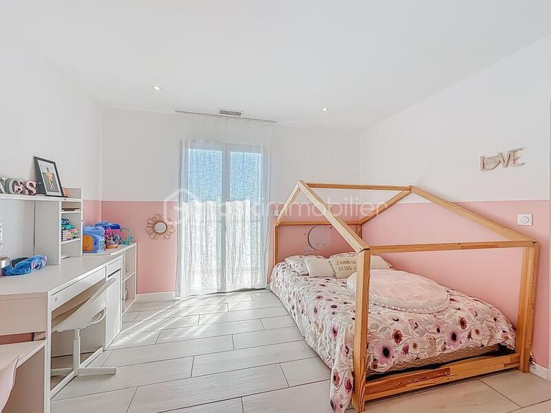 Maison - 131 m² - 7 pièces