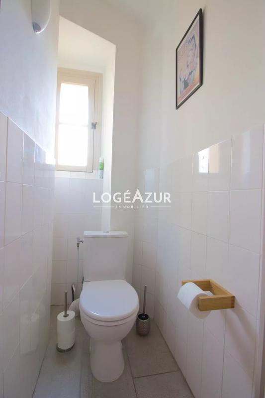 Appartement - 100 m² - 4 pièces