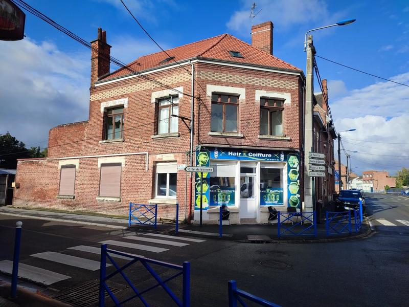 Immeuble - 121 m² - 8 pièces