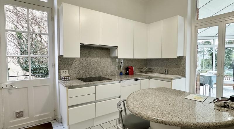 Maison bourgeoise - 202 m² - 8 pièces