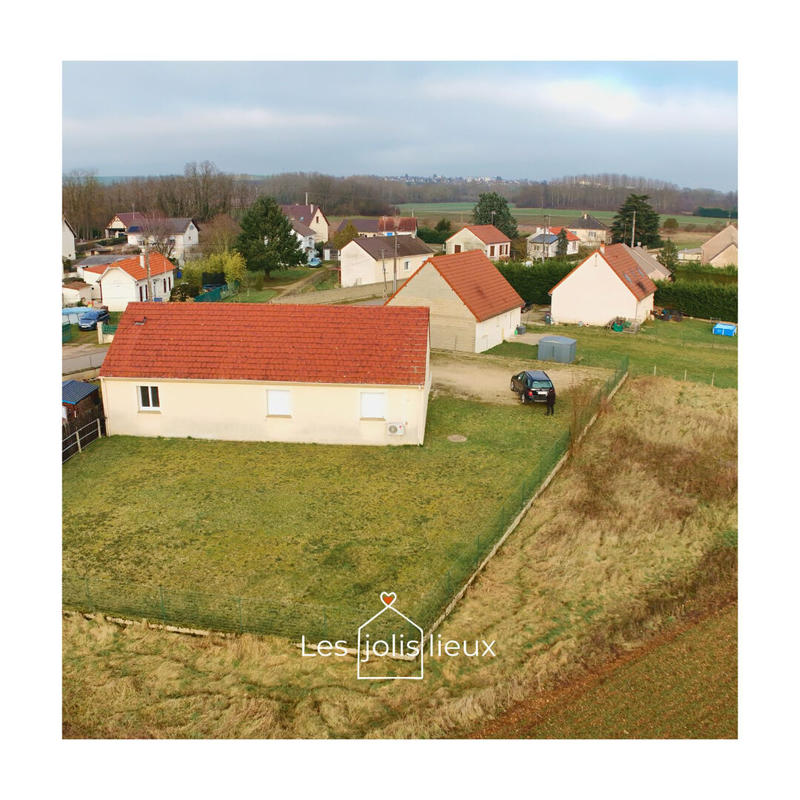 Local d'activité / Entrepôt - 121 m² - 4 pièces