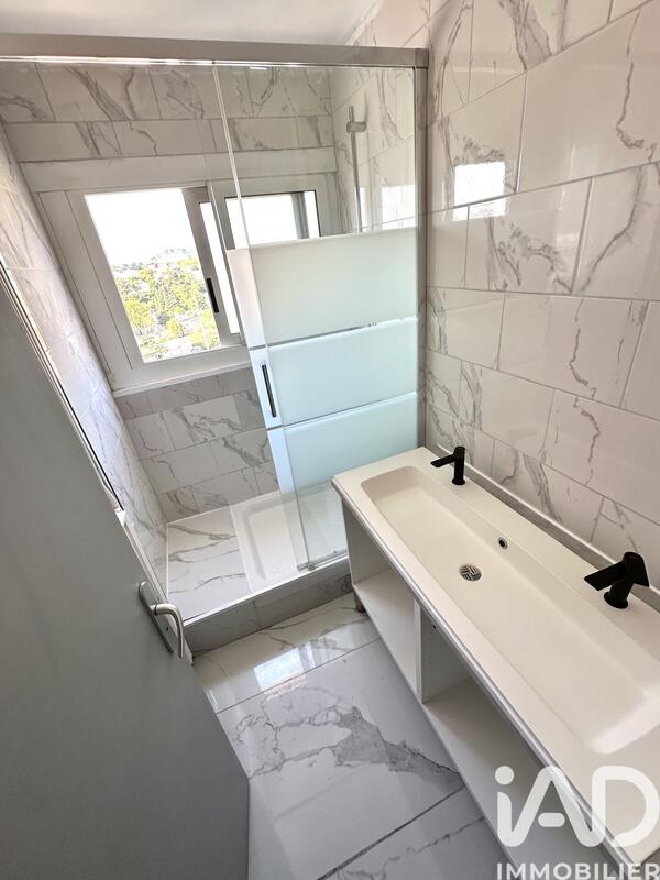 Appartement - 80 m² - 5 pièces