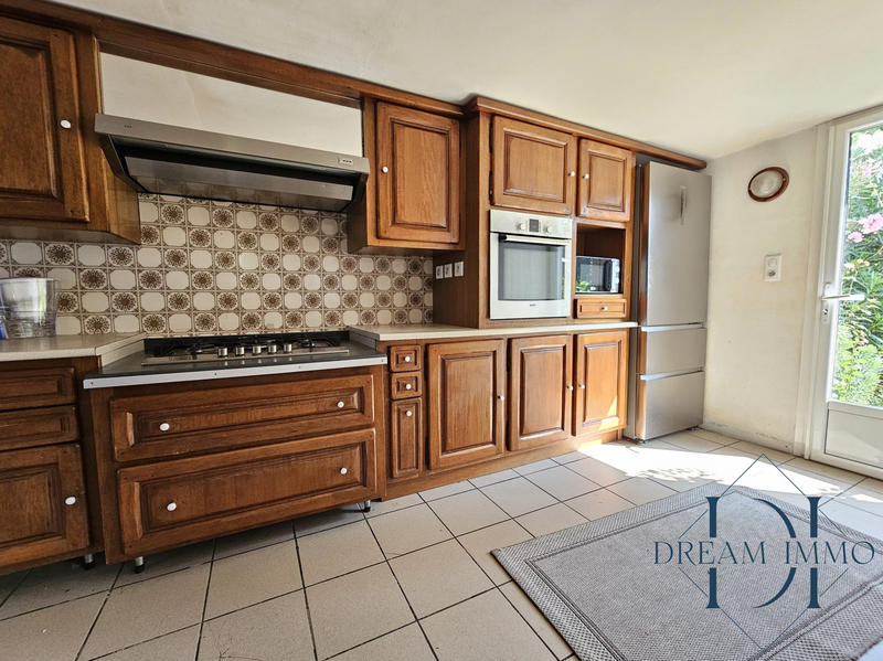 Villa - 319 m² - 14 pièces