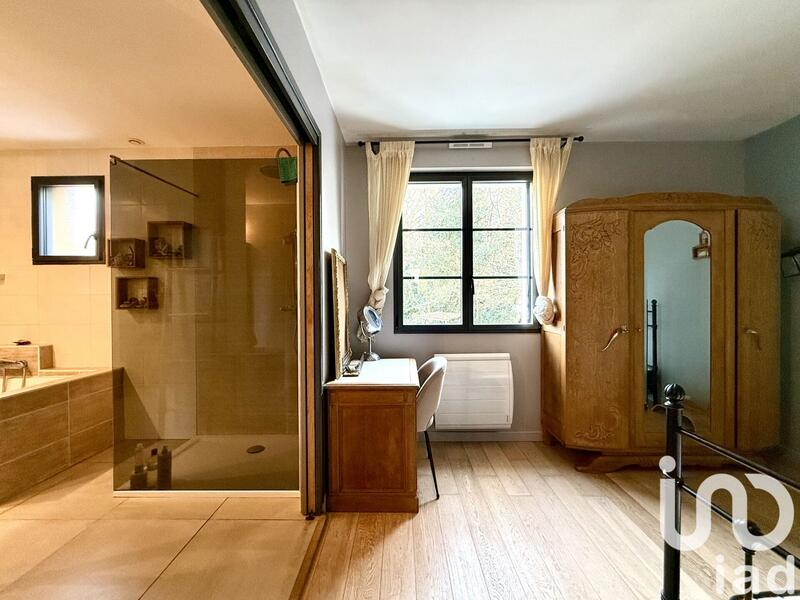 Maison - 190 m² - 7 pièces