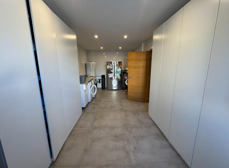 Maison - 200 m² - 4 pièces