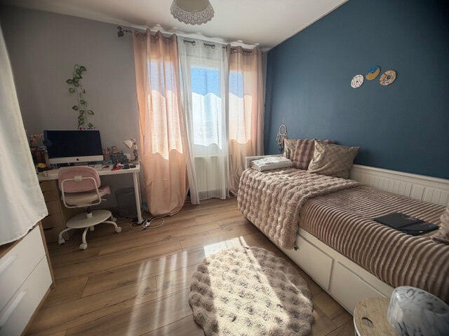 Maison - 83 m² - 4 pièces