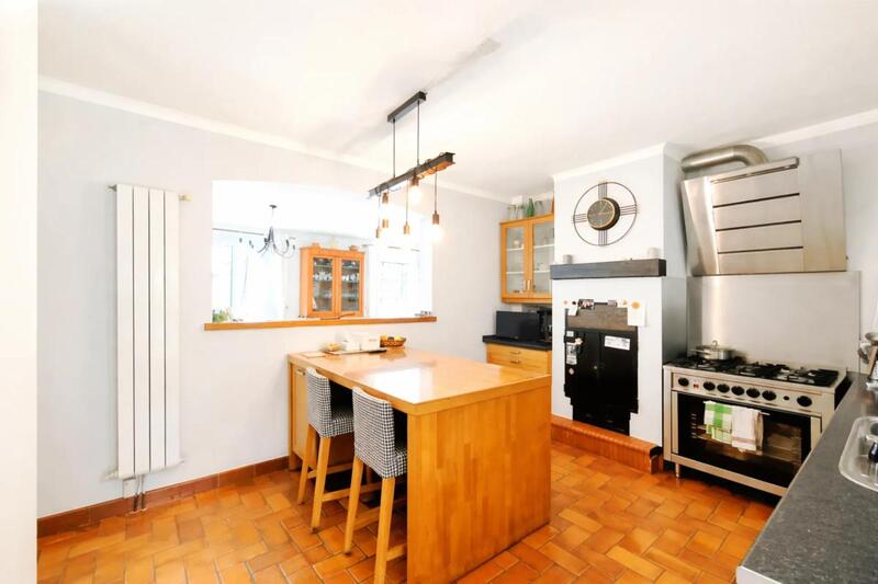 Propriété - 224 m² - 9 pièces