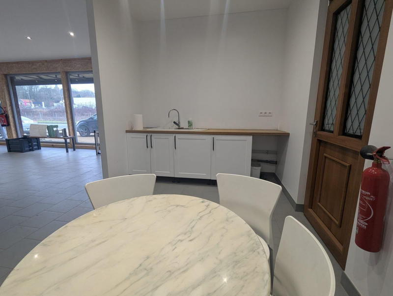 Local d'activités - 430 m²